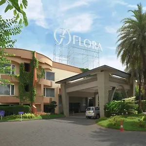 מלון Flora Airport And Convention Centre Kochi, נדומבסרי