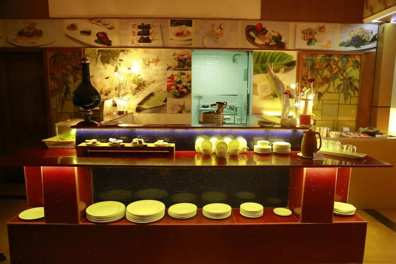 Saj Earth Resort & Convention Center , Kochi Nedumbassery